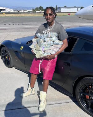 Lil Tjay Instagram - TOLD YA 🥷🏾’s MILLION TIMES IM GON MAKE IT !!! #linkinbio