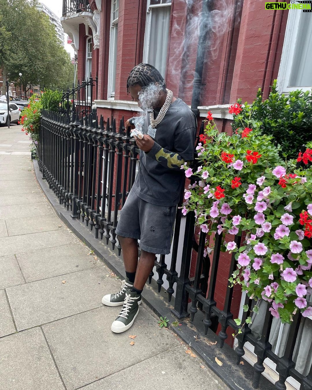 Lil Tjay Instagram - Steady calling my phone.. ☎️ London, United Kingdom