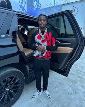 Lil Tjay Instagram - On the road gettin paper 💷💴💲living life 🙏🏾
@festivalmetrometro