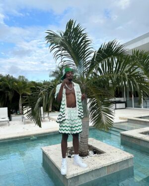 Lil Tjay Instagram - 🥡🅰️🥃2️⃣ the GL 🌤️