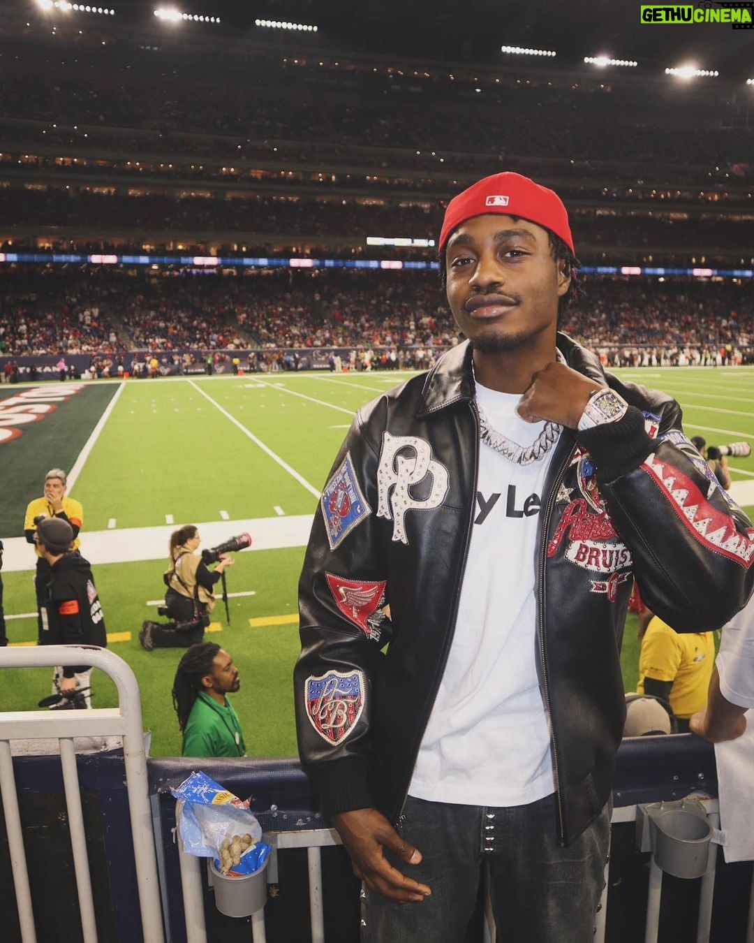 Lil Tjay Instagram - Grateful for the sh!t I got cause I come from a hard life! π«‘ π©Άβ¦ s/o @jmulan nd the @houstontexans we was Litt last night ππ #goodwin Houston, Texas
