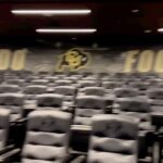 Lil Wayne Instagram - Had the opportunity to take a tour of the @cubuffsfootball facilities with my unk @deionsanders It’s different over there!! 🤙🏾
