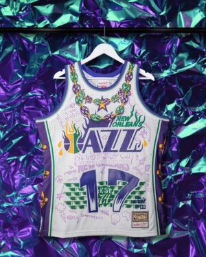 Lil Wayne Instagram - Teamed up with @bleacherreport & @mitchellandness to remix the original New Orleans Jazz jersey. 🤙🏾

Limited edition collection on sale now! Link in bio. Shoutout @pelicansnba