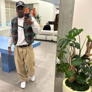 Lil Yachty Instagram - 👷🏿‍♂️🧱🔨