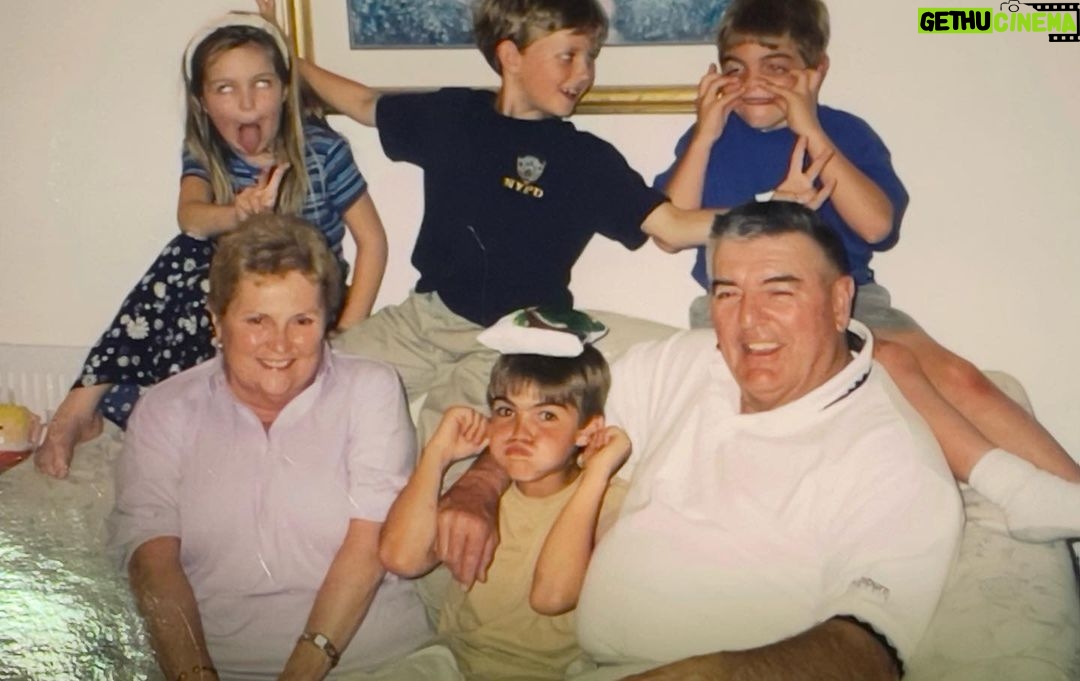 Lili Simmons Instagram - Pop Pop, you were probably one of the coolest grandpas out there and definitely the best story teller I’ve ever met. Love you and miss you. The angels have a new teammate. Curtis Simmons 5.19.29 - 12.13.22 ✨