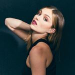 Lili Simmons Instagram – @mooganphoto 📸 @alixjm 💄 @e_mendez 💇‍♀️ dream team💃
