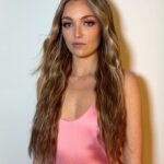 Lili Simmons Instagram - Thank you @stellamccartney for another amazing party and for the cutest outfit! I felt like a princess all night! 💖 And thank you to my bomb glam squad! @alixjm 💋 @mashyourhair 💇‍♀️