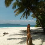 Lilliana Bowrey Instagram - reminiscing back to @botikresort 😌 Botik Resort Mentawais