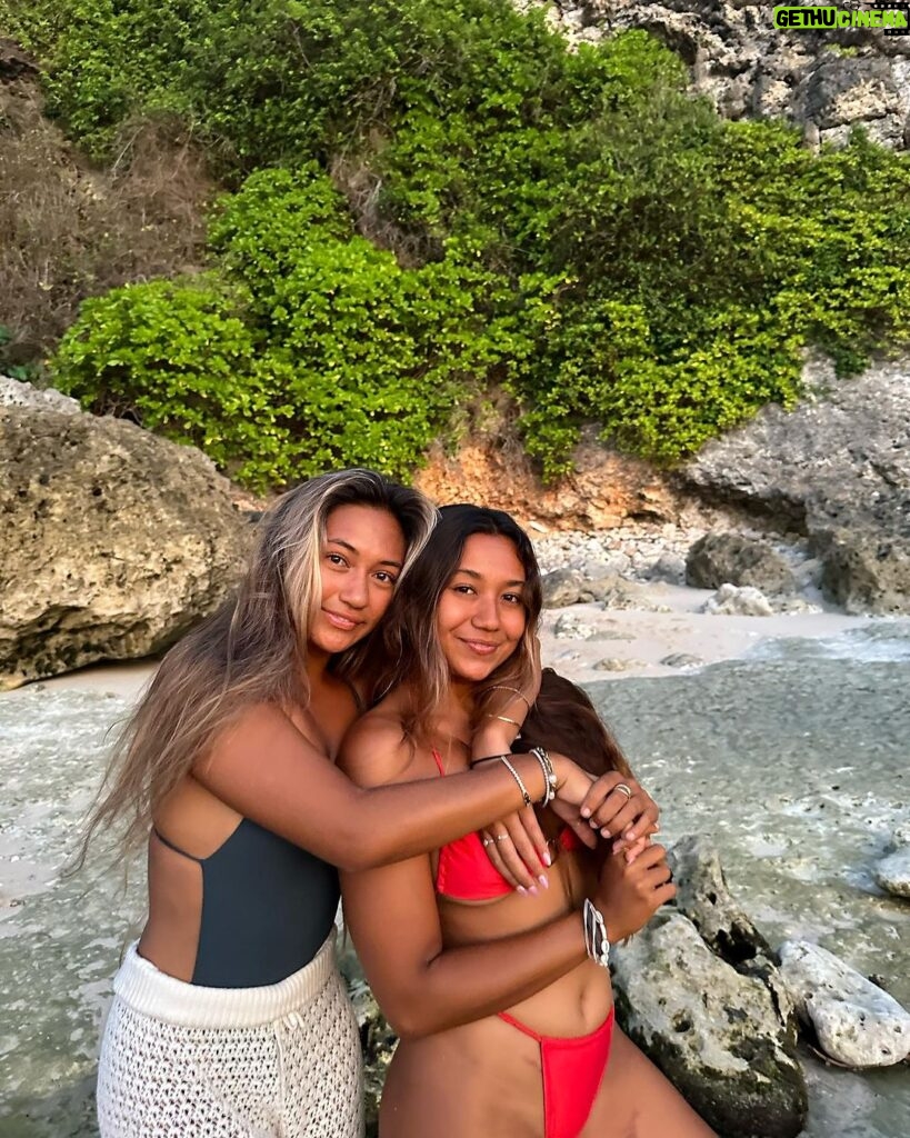 Lilliana Bowrey Instagram - people say we look like twins. I don’t know but I’ll take it 🙋🏽‍♀️ Bali, Indonesia