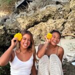 Lilliana Bowrey Instagram - In Polynesian culture, wearing a flower on your right side of your ear means you’re available. So yeah, you get the idea 🙂