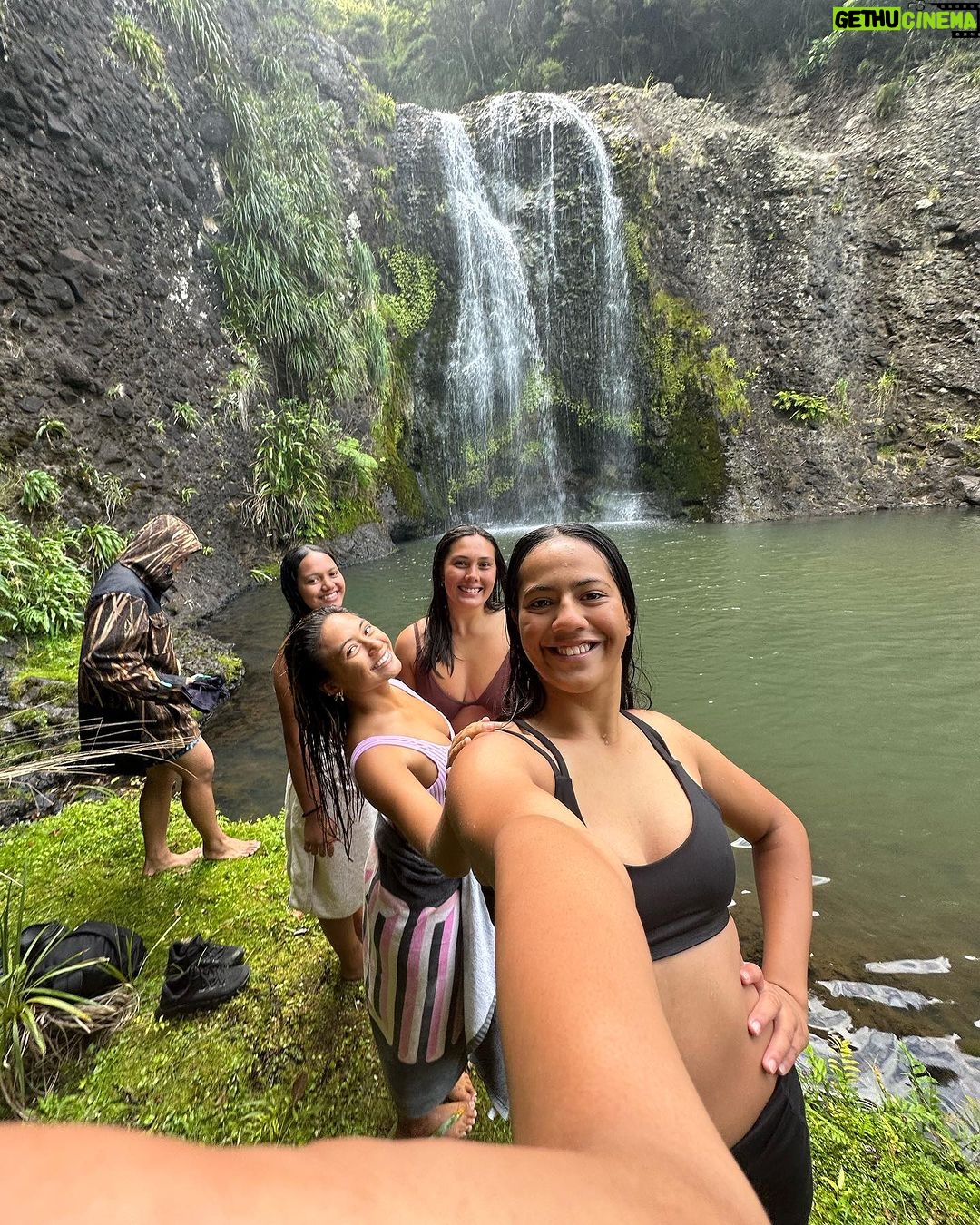 Lilliana Bowrey Instagram - Ora, Koa, Aroha. ❤️ Piha, New Zealand