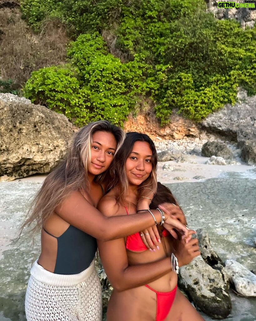 Lilliana Bowrey Instagram - people say we look like twins. I don’t know but I’ll take it 🙋🏽‍♀️ Bali, Indonesia
