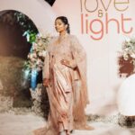 Lilly Singh Instagram - Happy Diwali 🪔 I feel extremely grateful that yesterday I got to gather my beautiful community and share some much needed love and light. From my family to yours, may God bless you and may the universe give you abundance ✨ Fit: @falgunishanepeacockindia Jewellery: @saripalace Hair: @sonia_singh_89 Makeup: @prernaco Photo: @alanvphotos #LoveAndLight2023