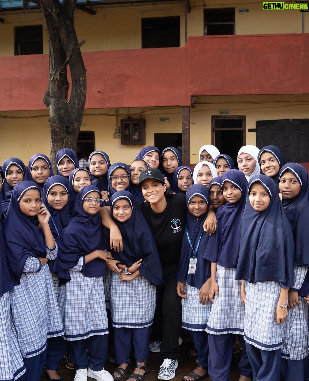 Lilly Singh Instagram - The girls and I 💜 Thank you to every single person who donated to my birthday campaign. The Unicorn Island Fund team is tallying up the total, but spoiler alert: you blew past the goal! I’m beyond grateful. Stay tuned because the good doesn’t stop here. On Day of the Girl (Oct 11), @unicornisland will be announcing our annual grants, using the money we raised together. In the mean time, enjoy these bright faces. I’m so proud to be on their team. #UIF #UnicornIslandFund