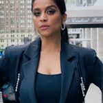 Lilly Singh Instagram - I whip my everything back and forth ✌🏽 Shout outs to every single stranger who has ever seen me doing the most on these streets. I appreciate you letting me be basic af ❤️