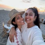 Lilly Singh Instagram - Beach off 🏖️ #yehdosti