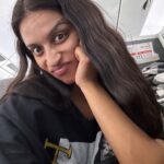 Lilly Singh Instagram - Posting this super natural and ugly set of pictures because I’m headed to Italy and for the next two weeks you’ll likely exclusively get curated, fabulous, hot girl pictures that I tried way too hard to capture. Have to balance it out… Hustled hard for 5 weeks straight and now it’s time for vacation. Italy content loading now… 🇮🇹