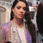 Lilly Singh Instagram - It takes a village ✨ To every single person who has helped me feel my best, perform my best and look my best… thank you ❤️ I get to wear the sparkles but behind me and beside me are always extraordinary people who work immensely hard. You deserve all the roses 🌹