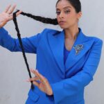 Lilly Singh Instagram - Moorni banke 🦚 A successful day of @themuppetsmayhem press in LA, while rocking this beautiful @csiriano suit. Filled with gratitude 💙 Los Angeles, California
