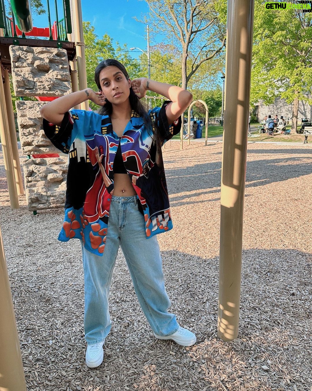 Lilly Singh Instagram - Toronto summers hit different ☀️ Toronto, Ontario