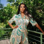 Lilly Singh Instagram - It’s the last pic for me 🦁 which is your fav? 👇🏽 Thank you @character.media for letting me bring all my voices to your camera 💜 📸: @FrancisRay_ 🎨: @AudreyRyu 📝: @Nguyening.Png 📹: @Joyce.Chang 👗: @DesireeMorales 💇🏽‍♀️: @Paige__Davenport 💄: @AaronPaulBeauty