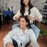 Lilly Singh Instagram - Get you a friend that oils your hair after a long week 😍 thank you @rooshyroy for bringing me back to life after an exhausting week of press. Next week, I do it again 💪🏽 PS: is there any feeling better than a scalp massage with oil? The only correct answer is… no. New York City
