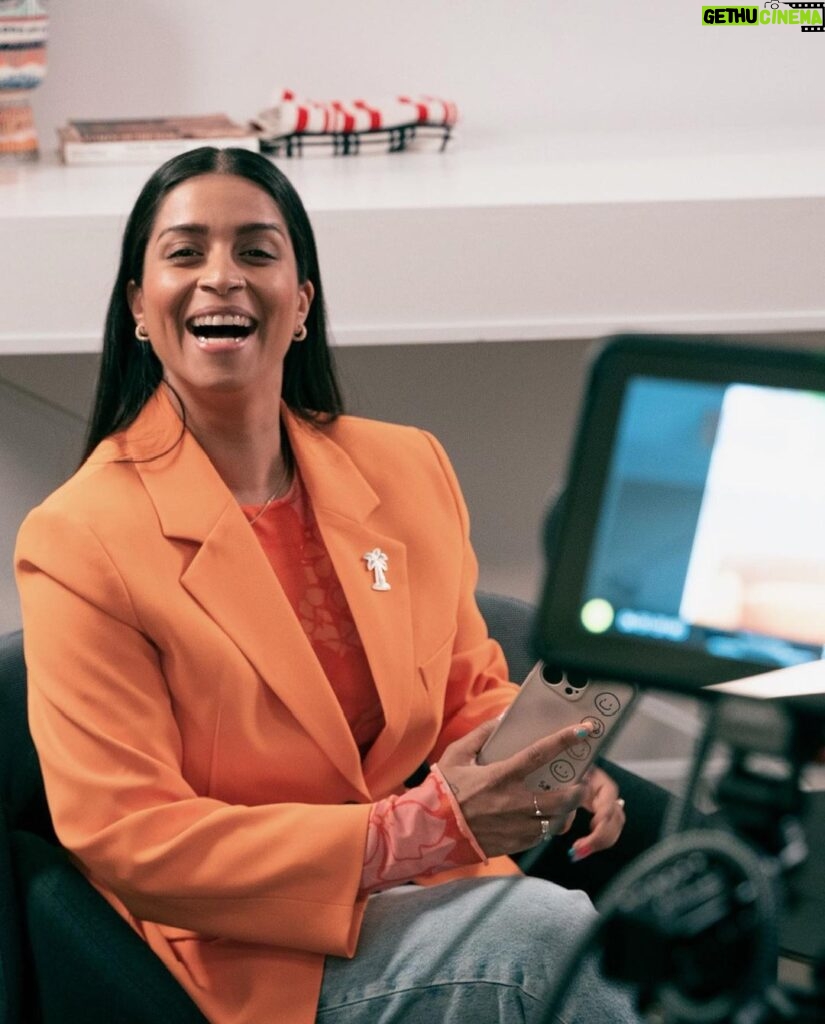 Lilly Singh Instagram - A Happy Girl ✨ I learned so much over the past 72 hours in DC. I was invited to speak about the transformative power of storytelling as it relates to gender inequality (something I’m a huge nerd about it!) But another thing I spoke about is how I believe people want to help, but the topic of gender inequality can be confusing and intimidating, and we need to change that. That’s why @unicornisland is working to make the issues easier to understand and the solutions more inclusive. In fact, I’m shooting a bunch of content that straight up explains the issues, the terminology, the data, etc., so that YOU can learn with ME as I’m on this journey. Follow @unicornisland for that, coming soon. 🦄🌴 I know I cannot help every issue in the world, even though I care about and am bothered by many of them. But if we all choose one thing to be passionate about, one cause to fight for relentlessly, and one thing to nerd out about, the world would be that much better. This one is mine ❤️ #UIF