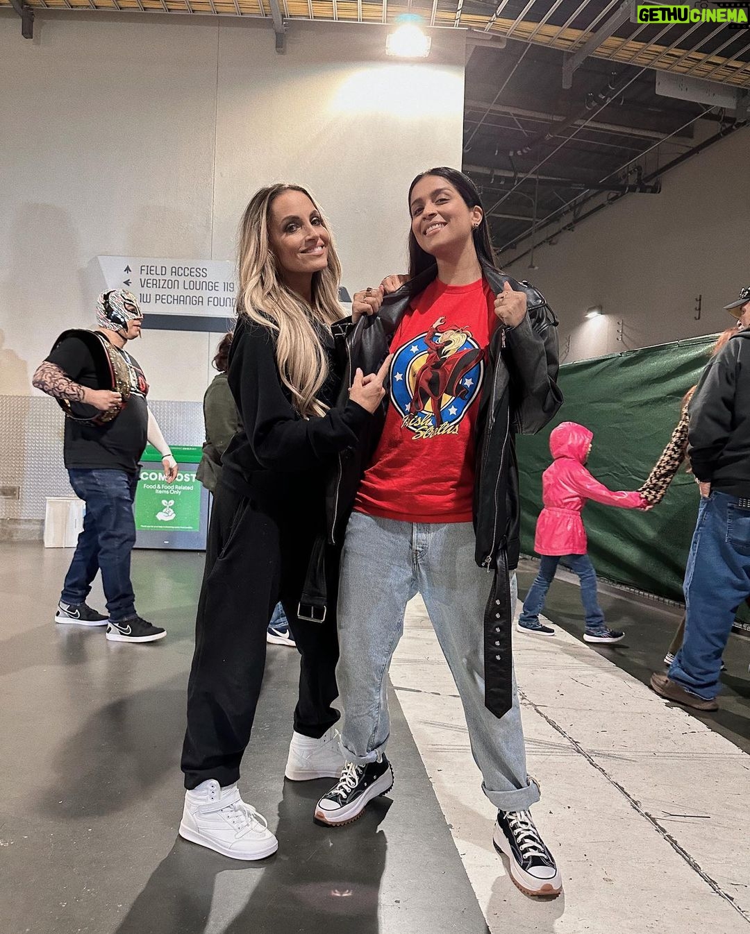 Lilly Singh Instagram - The type of weekend that makes me want to cry, feels me with gratitude and encourages me to keep hustling πͺπ½β€οΈ #wrestlemania was a movie! And to think that little Lilly would BEG to order it on pay-per-view every year as a kid. And now, I get to be backstage and ringside. I will never stop being grateful for these experiences. Wow. My heart! Also thrilled to see how far @wwe has come! Womenβs matches are pure athletics and strength, female referees, diverse referees, and diverse wrestlers! Several steps in a lovely direction! Iβm here for it!! In conclusion, THIS. IS. AWESOME. ππ½ππ½ππ½ππ½ππ½ Los Angeles, California