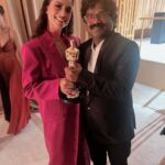 Lilly Singh Instagram – What an honour it was to be amongst so many talented humans yesterday! Thank you to @theacademy and @abcnetwork for having me! Congrats to all of the nominees and winners!! 

On a personal note, it was so amazing to see my fellow South Asians thriving on the carpet, as presenters and in two instances, as… wait for it… OSCAR WINNERS! Congrats to everyone who worked on both #NaatuNaatu and #TheElephantWhisperers! Here are your roses for continuing to pave a path for all of us… 🌹🌹🌹 thank you!! This is hard, important work and I truly applaud you and am grateful. 

Let’s make sure this progress continues with forward momentum. Hopefully next year, we can see even more South Asian representation on that stage as presenters, nominees, winners and dancers (that Naatu Naatu performance was EPIC but I wish some bomb af South Asian dancers got the chance to be part of it). 

In conclusion, DESIS. 🤌🏽