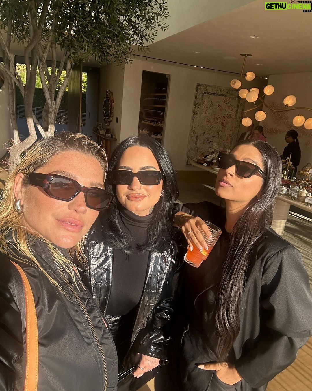 Lilly Singh Instagram - Should we do one with sunglasses? @kesha @ddlovato