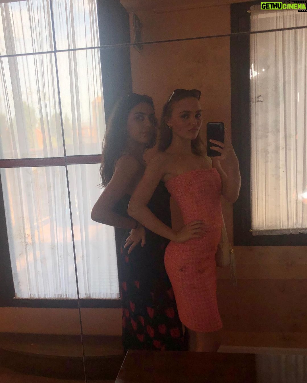 Lily-Rose Depp Instagram - Most beautiful time in Venice for The King premiere ❣️ love to the team & festival !!! & special shoutout to bff @aerinmoreno the realest one there ever was Venice, Italy