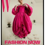 Lily-Rose Depp Instagram - @wmag by Tim Walker 🌹 styled by @saramoonves Talking #TheKing ⚔️ Eeee such a dream come true to work with this amazing team !!! Thank you thank you to all involved ! More on W ;)