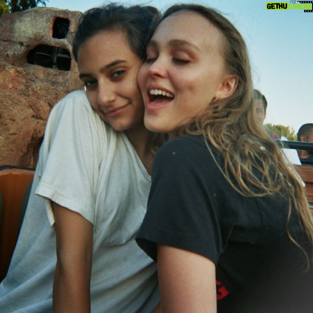 Lily-Rose Depp Instagram - happy bday my best friend the one and only @graceleichter ❤️💍 there’s no one quite like you Gracie !!!! I love you!