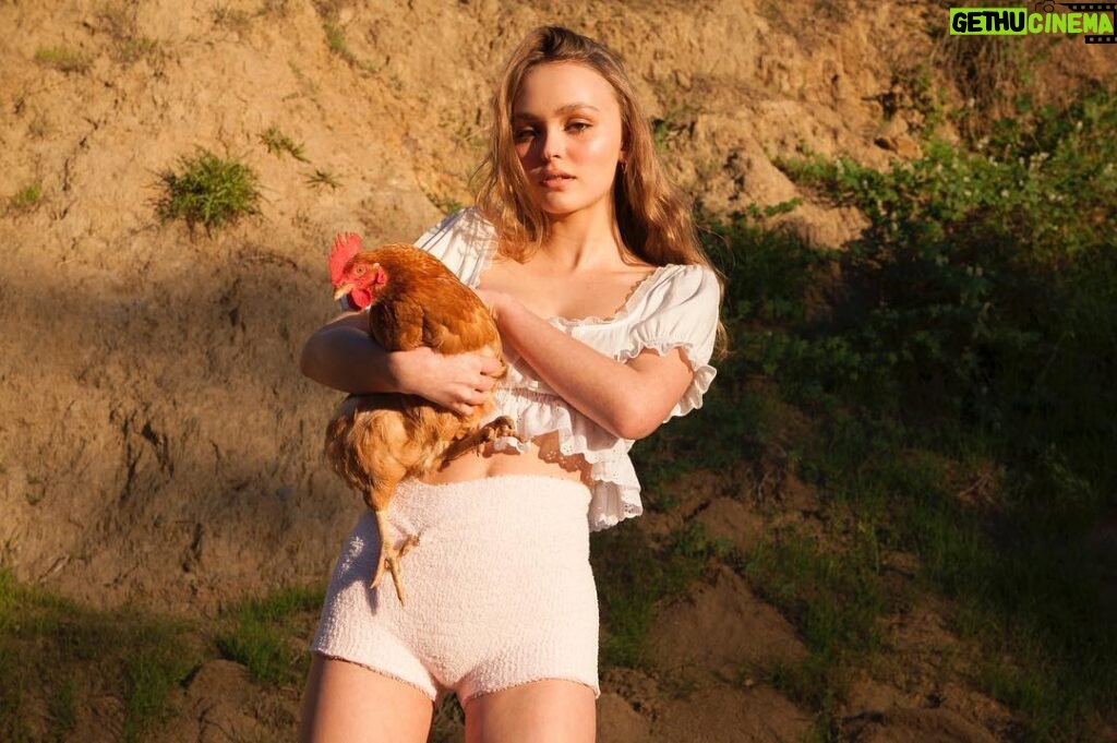 Lily-Rose Depp Instagram - Ms. Tweedy Bunting & me🤤 by chicken daddy @walkerbunting
