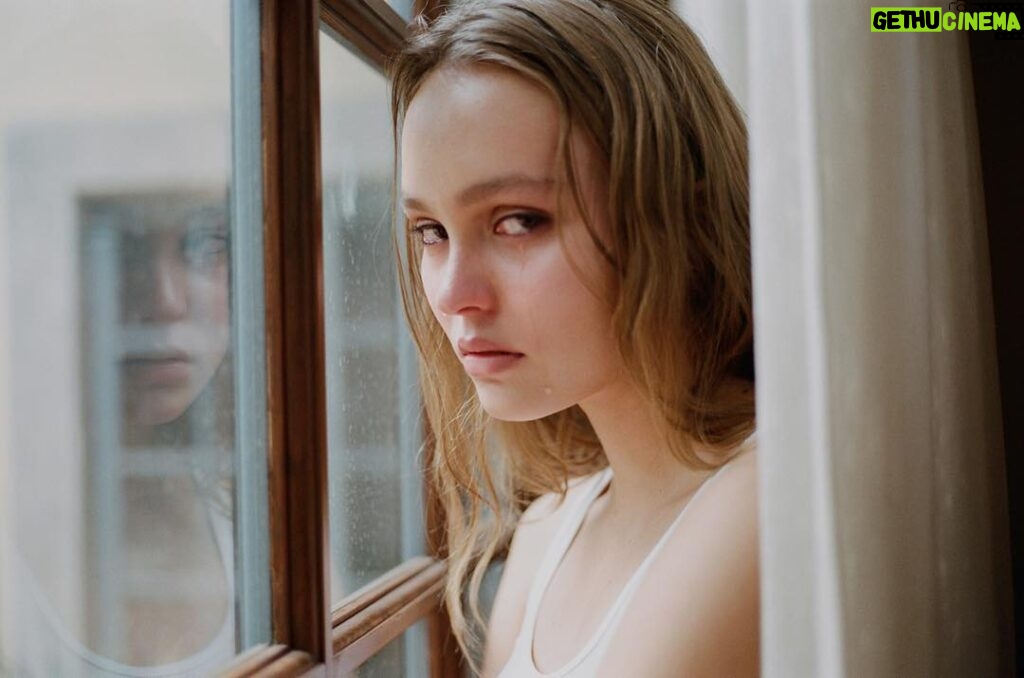 Lily-Rose Depp Instagram - 💘 Rp @lukegilford : I’ve been thinking a lot about the idea of intimacy. It’s an important element in my work and a feeling I often try to convey in my films and photographs. I believe intimacy is developed the same way as a relationship - through mutual trust & respect, and over time. True intimacy cannot be forced and it’s not a one way street. It is so powerful because it takes a real connection to exist, and real connections take work, patience, and love. With this in mind, my friend Lily Rose Depp and I decided to start a new series of photographs together. We shared references over the course of weeks, many of them of her mother — obviously a very personal process for Lily. We went and bought a wig inspired by a shoot her mother had done decades before, and spent a couple days hanging out and taking photos together at home. It was just the two of us and our friend Walker, no crew whatsoever. The images of her in bed and crying especially move me because they are so honest. This experience was so inspiring because it reminded me how rewarding it is to collaborate with friends, and how meaningful it is to create authentic trust and intimacy. ❤️