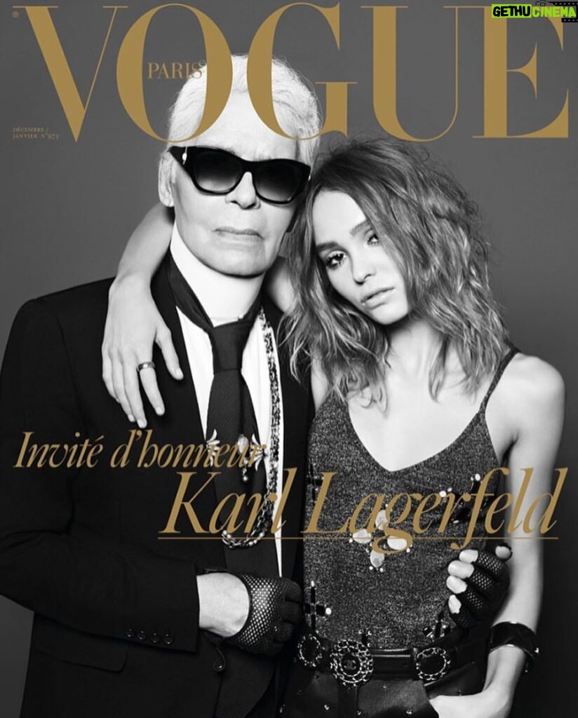 Lily-Rose Depp Instagram - 😍 @vogueparis cover shot by Hedi Slimane with the one and only @karllagerfeld ❤️ I feel so honored to share this cover with you, thank you so much for everything you've done for me. Love always 🌹🌹🌹