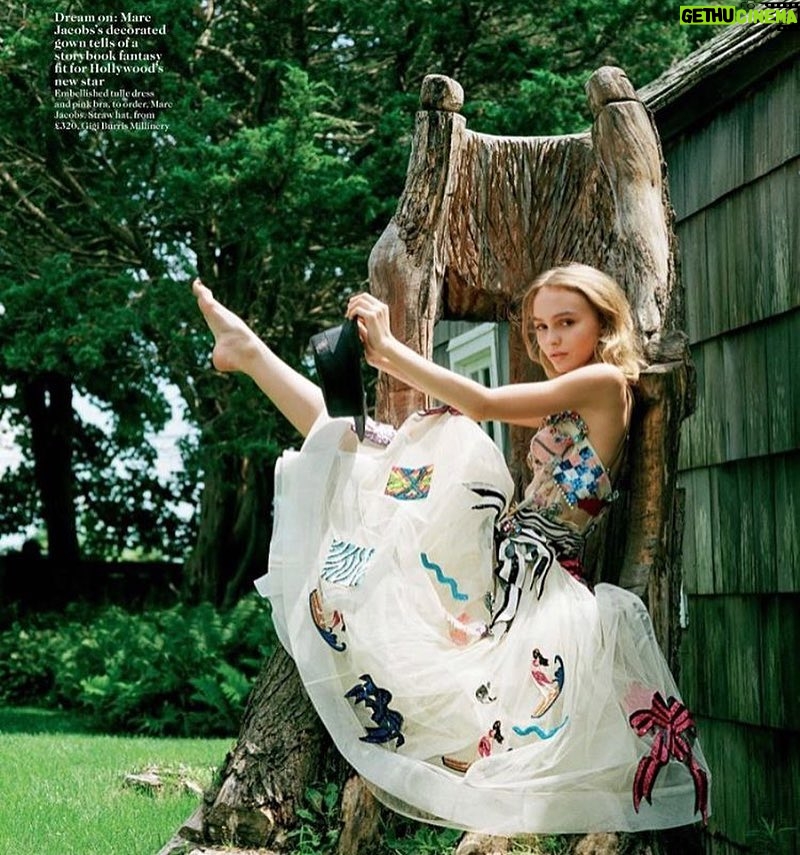 Lily-Rose Depp Instagram - @britishvogue by @bruce_weber 😘