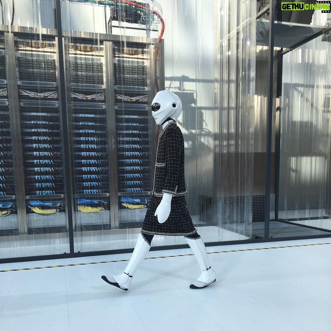 Lily-Rose Depp Instagram - #2016 @chanelofficial