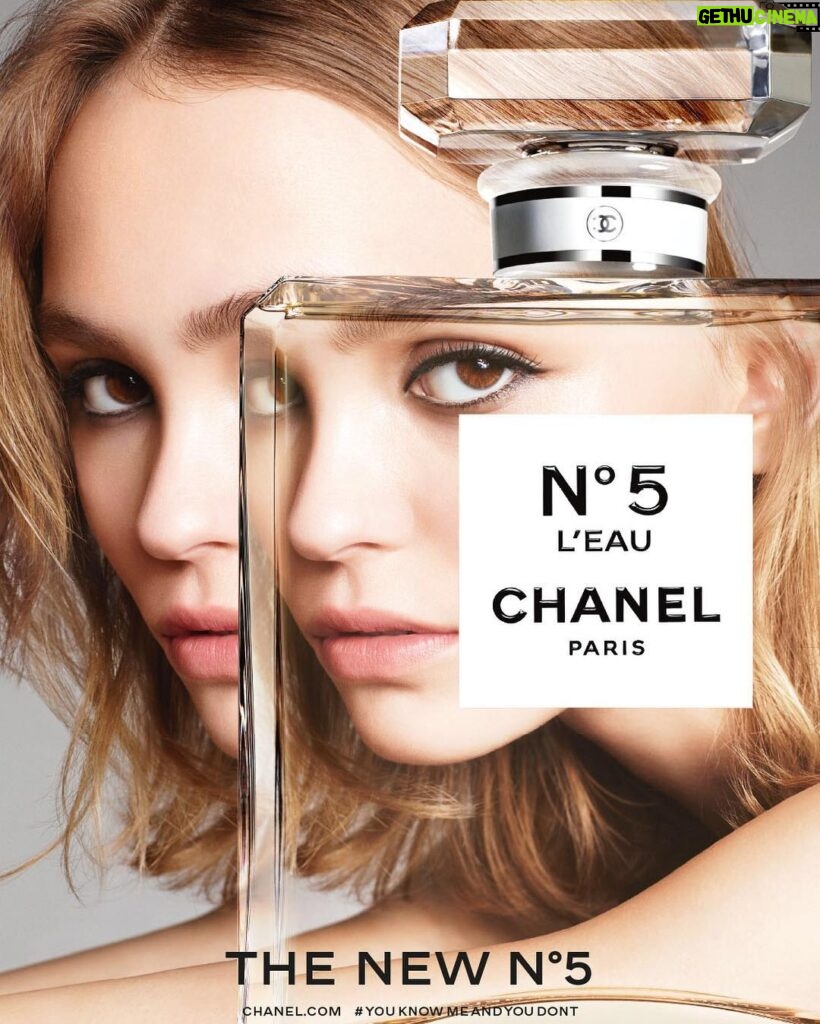 Lily-Rose Depp Instagram - New N°5 L'EAU campaign @chanelofficial shot by @karimsadli Thank you so much to the entire chanel team for this incredible honor!! #newchanel5 #youknowmeandyoudont