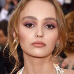 Lily-Rose Depp Instagram - Close up glam @sambryantmakeup @jsthestudio !! Love you two😘💅💅💅💅💅💅💅