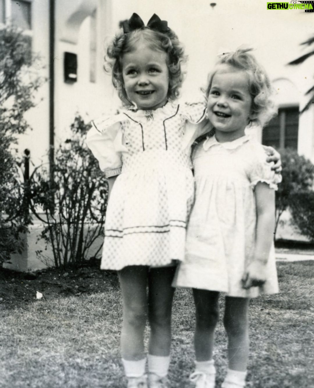 Linda Evans Instagram - Me with my big sister Carole, AKA Charlie, doing our best Shirley Temple impersonation. We are MUCH older now 😊 but still young, mischievous sisters at heart. 💗