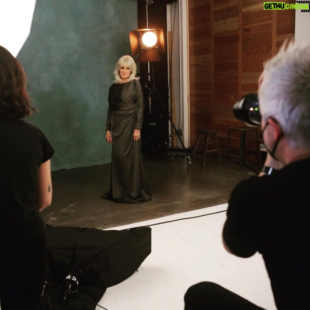 Linda Evans Instagram - It was truly magical working with Robert Ascroft, his team, and my beautiful and talented glam squad for this People Magazine feature. 🌟 It’s out on newsstands today! 💛