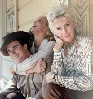 Linda Evans Instagram - My friends at @insp_tv have something up their sleeve for The Big Valley’s 55th anniversary this September! Those were unforgettable days with Missy and my beloved Barkley family. 💛

📸: © American Broadcasting Companies, Inc.