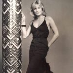 Linda Evans Instagram - Arriving at a crossroad in life is always an opportunity to make a new decision.⠀ ⠀ Whether it’s a better way, a stronger choice, a greater ideal -- find it, make it, stand for it. ⠀ ⠀ Circa 1980s the first season of Dynasty. I said yes.