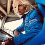 Linda Lapinsh Instagram - Сегодня у меня заключительная смена на КАМАЗ Мастере 🤘🏻. Это было захватывающее путешествие длинною в 8 месяцев . Этот проект посвящён Легендарной команде «КАМАЗ-мастер». А про них есть что рассказать !❗️17❗️раз они побеждала в ралли «Дакар»! А это , на минуточку , одна из самых сложных и опасных в мире гонок ✊🏻 . Кроме того, «КАМАЗ-мастер» - восьмикратный победитель международного ралли «Шелковый путь», бессменный лидер чемпионатов России по ралли-рейдам. Почти вся плеяда камазовских гонщиков неоднократно награждена высокими правительственными наградами🦾🦾🦾 Съёмки картины проходили в республике Татарстан – на тренировочной базе «КАМАЗа» в Набережных Челнах , в Казани,в Астрахани и Астраханской области на территории, где проходит ралли-рейд автогонки «Золото Кагана», а также в Москве Моя героиня единственная в команде женщина...👌🏻💪🏻🤙🏻 Может среди вас есть женщины из автоспорта или любители этого зрелища ⛔️? Напишите свои самые яркие истории и моменты связанные с гонками 🏍🏍🏍 Да и вообще , интересно , каким вы видите собирательный образ женщины 🦸🏼‍♀️🦸🏼‍♀️🦸🏼‍♀️в мужском мире  гоночных грузовиков ? Хотите подробностей ❓ #линдалапиньш #kamazmaster #золотокогана #kamaz #dakarrally #silkwayrally @kamazmastersport @dakarrally @silkwayrally @artpictures.ru @ntvru