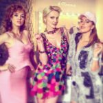 Linda Lapinsh Instagram - "Если можно вообразить себе что-то страшнее ада, где страдают, то это ад, где скучают". Мы не скучали ни разу 🙌🏻. Всё это безобразие вы сможете наблюдать 8 марта в кинотеатрах страны 💅🏼💃👸🏼💫✨💥🔥. НЗОС.#трясухаризмой#напудрилаусы#нзос🎥#нзос#актриса#че#с#неё#взять#тотмоменткогда#размылалица#другихнаикрасивейшихактрис#воизбежании#злостнойконкуренции#наташатыпростишь#язнаю#адскиеподруги#или#всадникиапокалипсиса