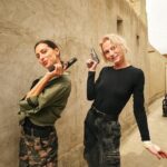 Linda Lapinsh Instagram - Эта моя любимая фотография 2 ого сезона. Весь Узбекистан в двух лицах . Спасибо тебе @verevochkin дорогой моему сердцу Партнёр - за честность, за отдачу без оглядки - мы наблюдаем друг друга с далекой уже Абхазии и невольно становимся свидетелями жизни друг друга. Мы в одиночестве, но всё же вместе прошли через неудачи , точные попадания, сломы , отчаяния, возрождения (ПЕРЕрождение, если угодно) , нам обоим этот проект , эти горы многое дали - что-то очень нужное и важное переключилось внутри , я это точно знаю. Я не без удовольствия , с долей нежности и тепла наблюдаю за этими переменами внутри тебя . Мой дорогой, родной @kargo_film с тобой я творчески парю, это пожалуй , самоё главное моё «спасибо» тебе , ведь летать становится всё тяжелее, эти и без того хрупкие крылья так и норовят сломаться о стену дьявольской косности и невежества ). Благодарю тебя, за ветер в перья 🦾🖤😉. Графиня Пидареску @todoreskyanastasia , дивная моя подруженька, с тобой хоть на край света ). Я не помню ни одного дня , чтобы мы с тобой не ржали в голос - постоянно -беспрерывно. Даже самые галимые моменты мы встречали с улыбкой ). Смехом , мы буквально , убивали усталость , отчаяние , тоску и остальное гадское душнилово))). Я ценю это. Очень. Хихиканье продлевает жизнь , так что +10 лет к моей вечности - твоя заслуга 🖤. Спасибо тебе , за то , что всегда была рядом. Обожаю тебя , Файруза 😁 🖤Как вам 8ая серия , други ? Что думаете на счёт 3ого сезона ? Каким он должен быть ? Только , дайте подробностей ), ответ «он должен быть заеб.тый» не пойдёт 😁. Точнее, пойдёт , но мимо 🤙🏻 P.S предпоследнюю 5ую фотографию в карусели я бы подписала так : «Х.й знает , ребят , чё вам там не понравилось во втором сезоне»🤷‍♀️😁🤙🏻 А последнее видео , это первые дни «Ковида Животворящего» , как прозвал его Карен Левонович. Это тот самый знаменитый «отельный плейбэк»🤙🏻 #напудрилаусы#актрисахуиса#трясухаризмой#лицочеловекапознавшегоистину#игранавыживание2