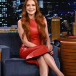 Lindsay Lohan Instagram - Back with my old friend! Always the best time with @jimmyfallon on @fallontonight 🥰 📸: Todd Owyoung/NBC