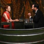 Lindsay Lohan Instagram - Back with my old friend! Always the best time with @jimmyfallon on @fallontonight 🥰 📸: Todd Owyoung/NBC