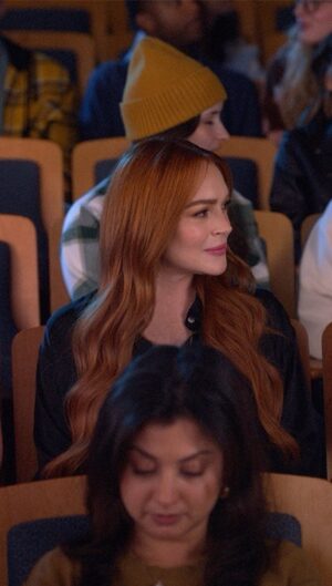 Lindsay Lohan Instagram - Get in, besties. We’re going shopping. #BlackFridayDeals go live next week. #BlackFriday #Sponsored